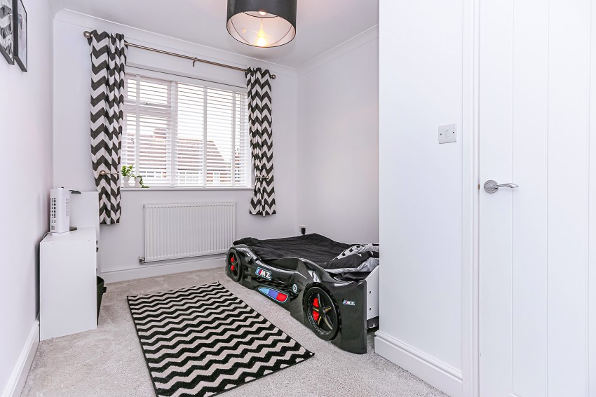 4bedroom semidetached house for sale in Suffolk Close, Coventry