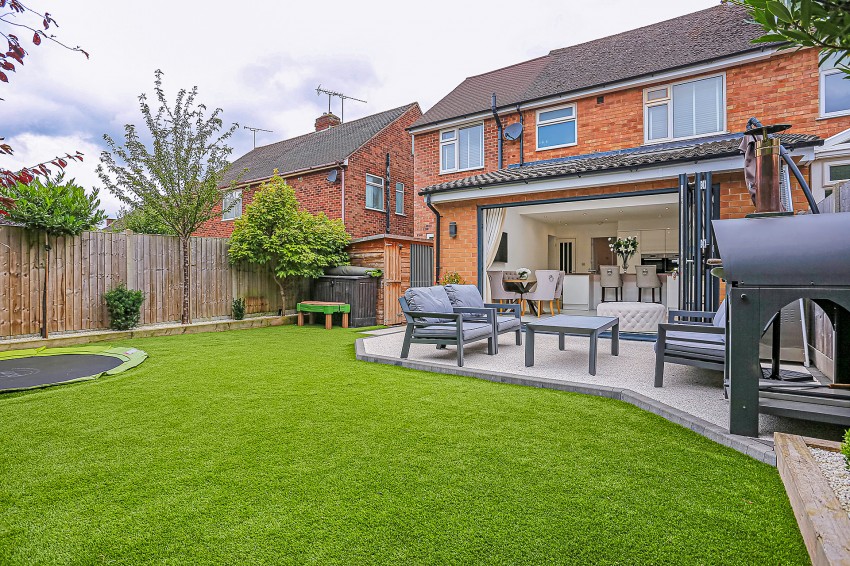 4bedroom semidetached house for sale in Suffolk Close, Coventry