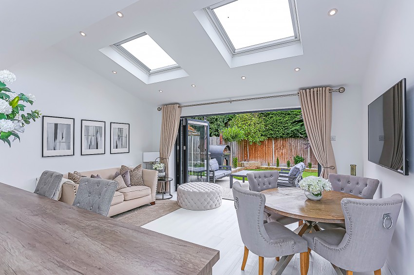 4bedroom semidetached house for sale in Suffolk Close, Coventry