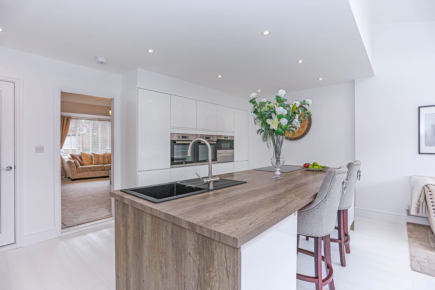 4bedroom semidetached house for sale in Suffolk Close, Coventry