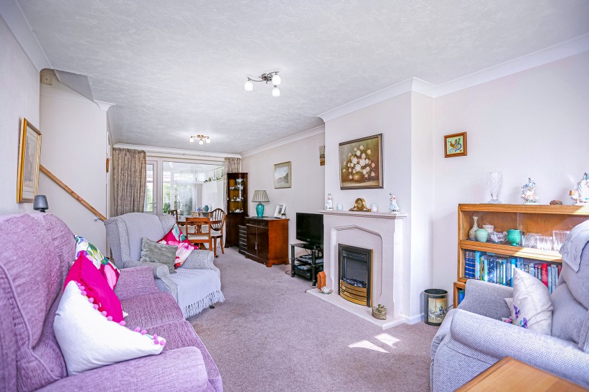 3bedroom semidetached house for sale in Beechnut Close, Solihull