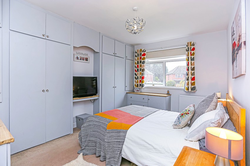 3bedroom semidetached house for sale in Ebrington Avenue, Solihull