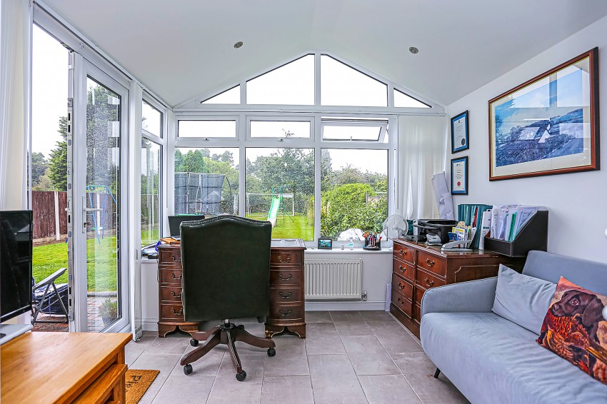 3bedroom semidetached house for sale in Ebrington Avenue, Solihull