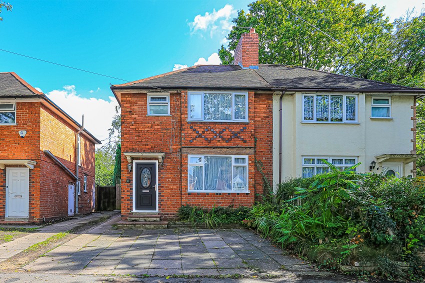 3bedroom semidetached house for sale in Damson Lane, Solihull