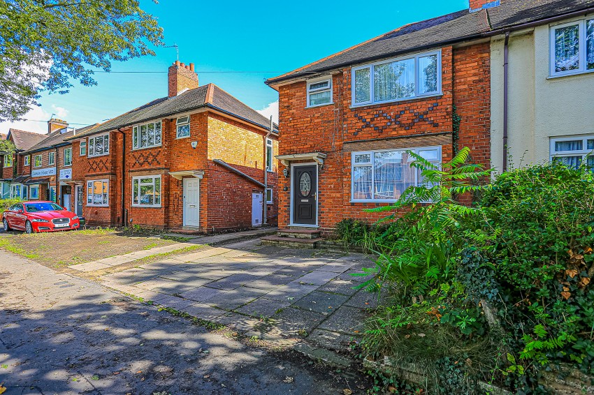 3bedroom semidetached house for sale in Damson Lane, Solihull