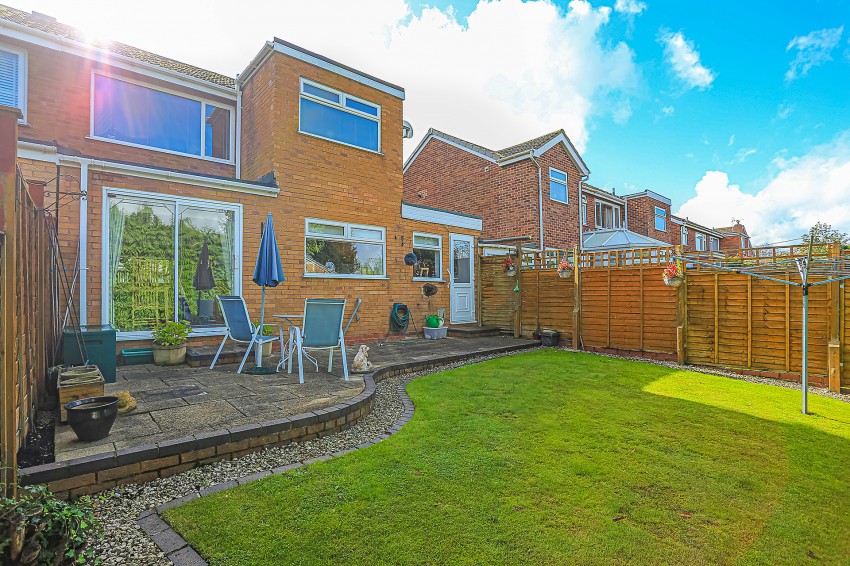 3bedroom semidetached house for sale in The Orchard, Marston Green