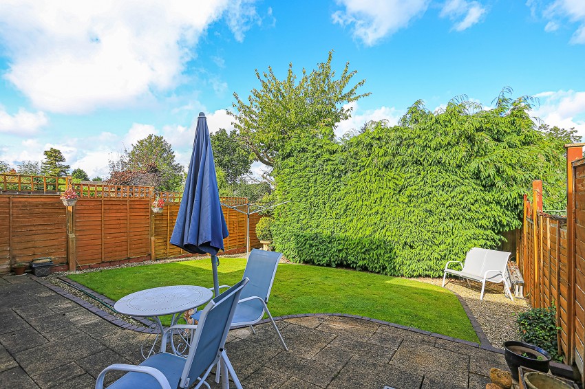 3bedroom semidetached house for sale in The Orchard, Marston Green