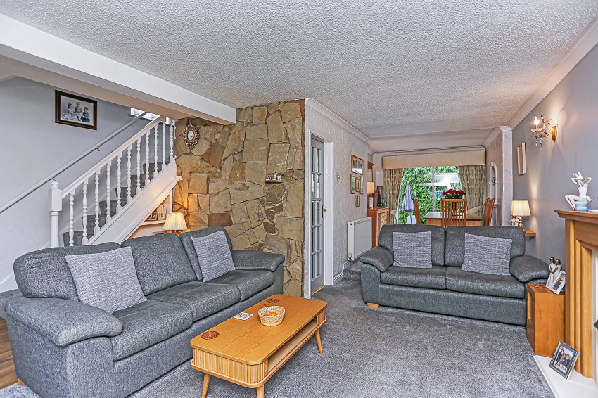 3bedroom semidetached house for sale in The Orchard, Marston Green