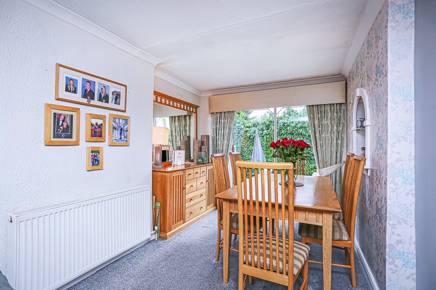 3bedroom semidetached house for sale in The Orchard, Marston Green