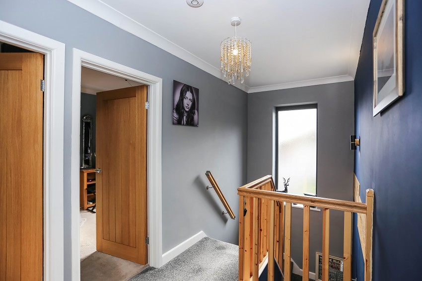 4bedroom detached house for sale in Links Drive, Solihull