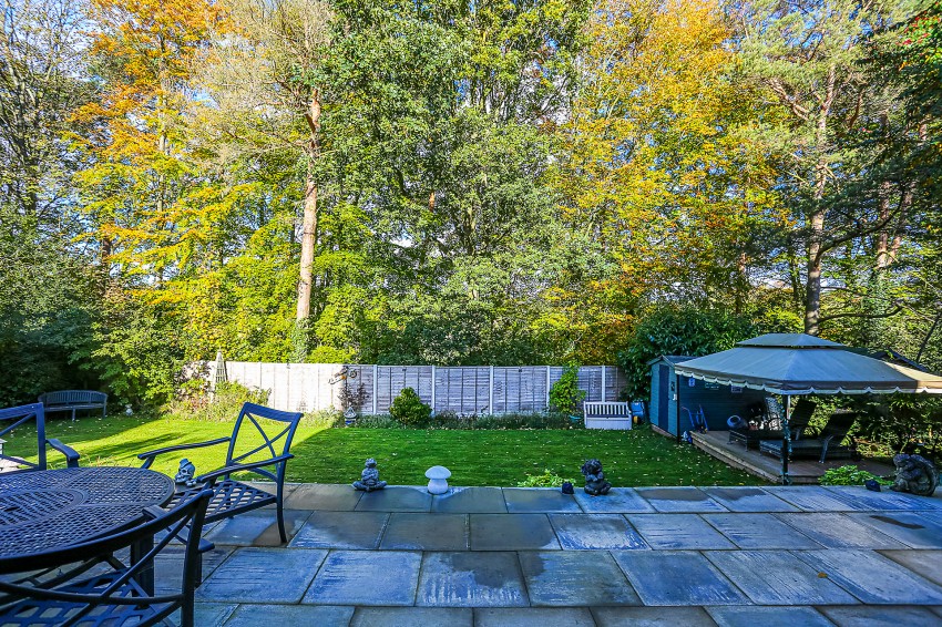 4bedroom detached house for sale in Links Drive, Solihull