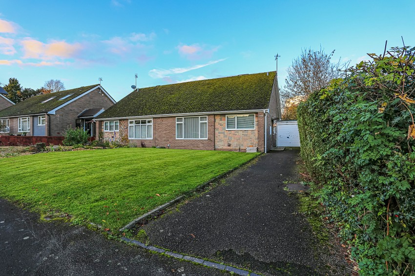 2bedroom bungalow for sale in Mereside Way, Solihull