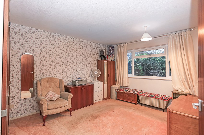2bedroom bungalow for sale in Mereside Way, Solihull