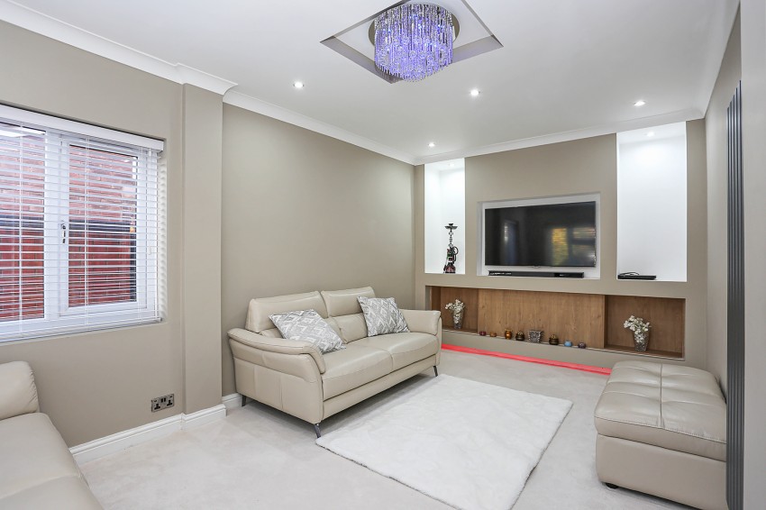 3bedroom detached house for sale in Harvard Road, Solihull