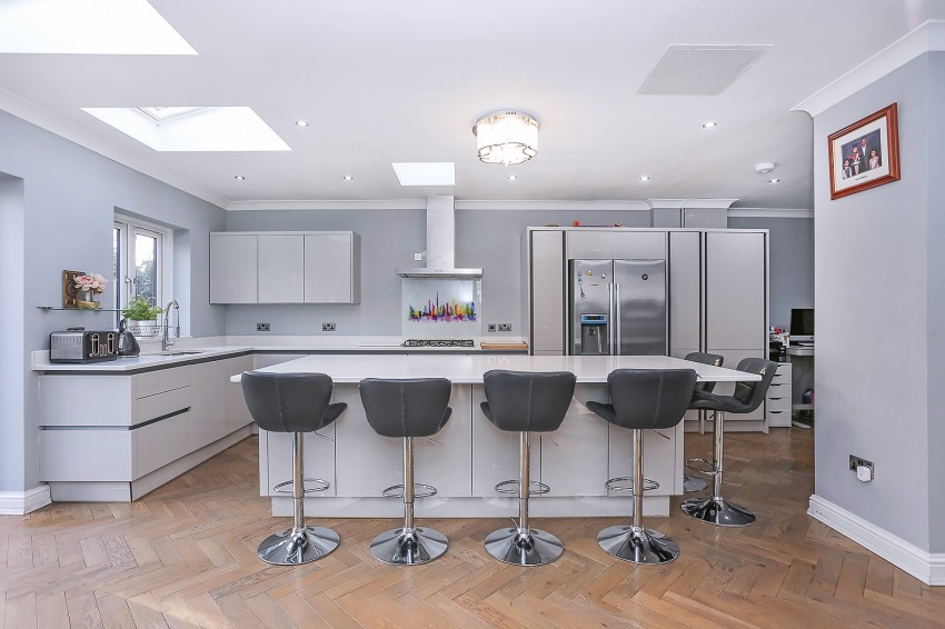 3bedroom detached house for sale in Harvard Road, Solihull