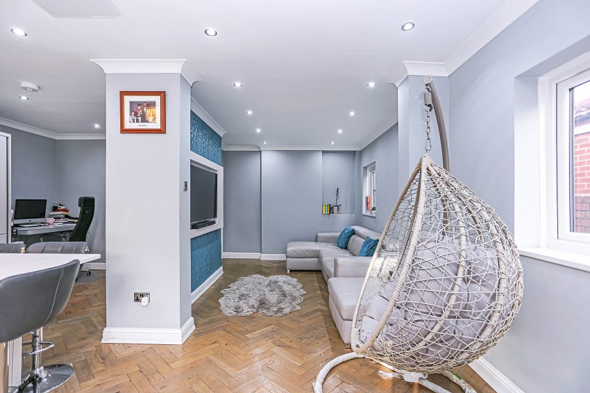 3bedroom detached house for sale in Harvard Road, Solihull