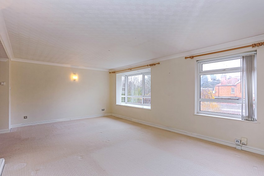 2bedroom apartment for sale in Cedarhurst, Park Road, Solihull