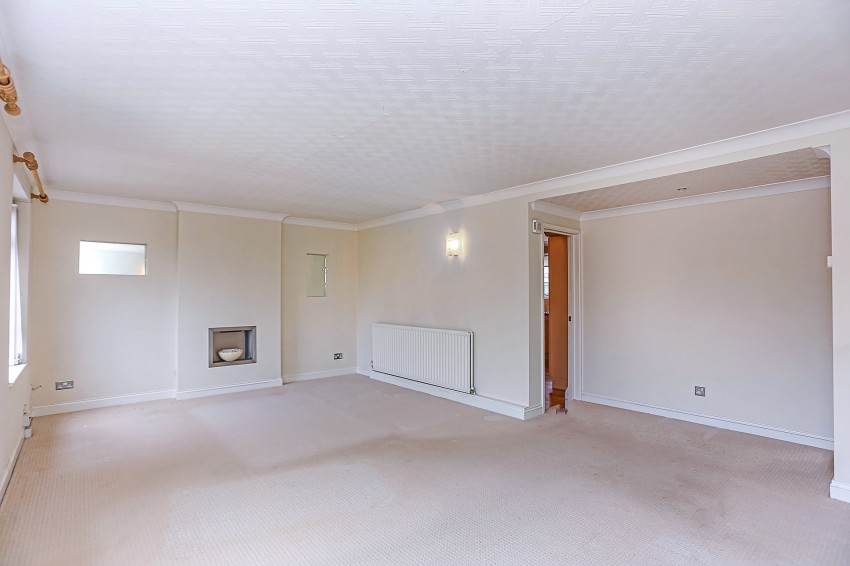 2bedroom apartment for sale in Cedarhurst, Park Road, Solihull