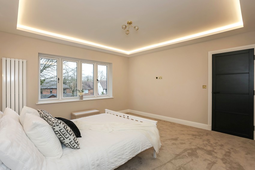 4bedroom semidetached house for sale in Skip Lane, Walsall