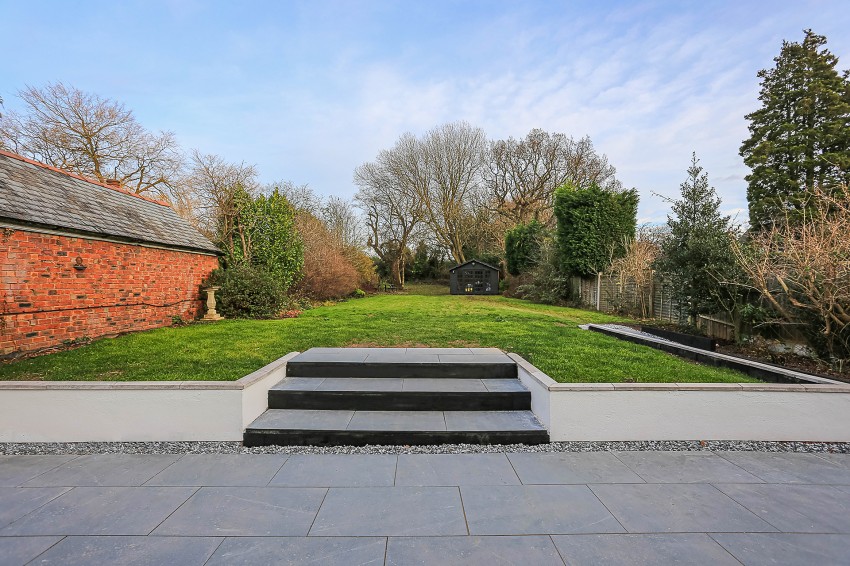 4bedroom semidetached house for sale in Skip Lane, Walsall