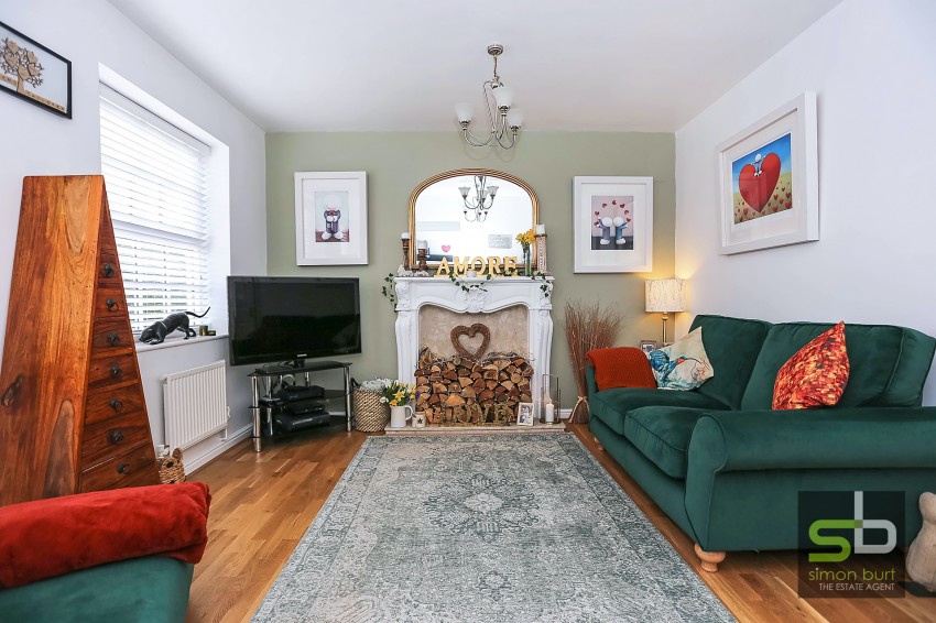 4bedroom town house for sale in Thistlewood Grove, Chadwick End, Solihull