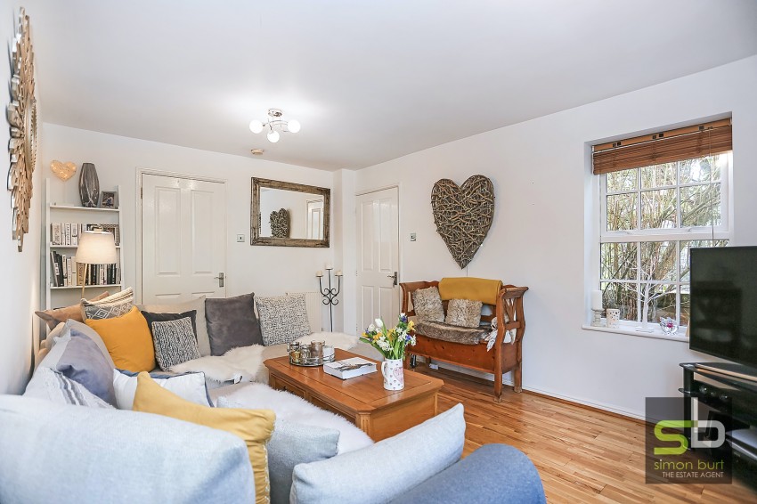 4bedroom town house for sale in Thistlewood Grove, Chadwick End, Solihull