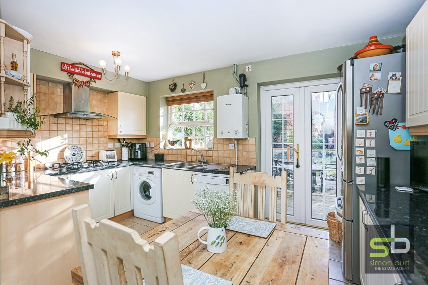 4bedroom town house for sale in Thistlewood Grove, Chadwick End, Solihull