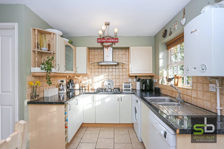 4bedroom town house for sale in Thistlewood Grove, Chadwick End, Solihull