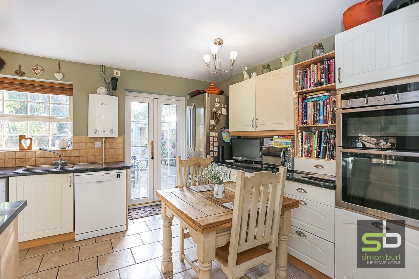 4bedroom town house for sale in Thistlewood Grove, Chadwick End, Solihull