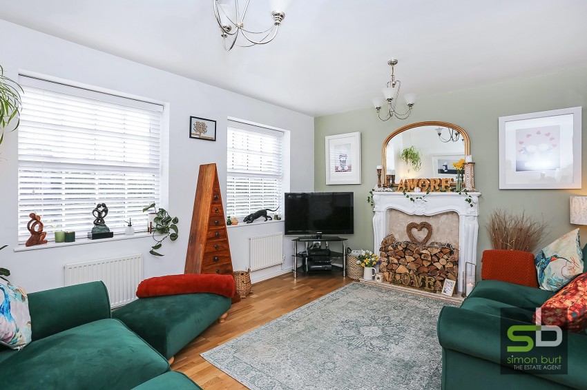 4bedroom town house for sale in Thistlewood Grove, Chadwick End, Solihull