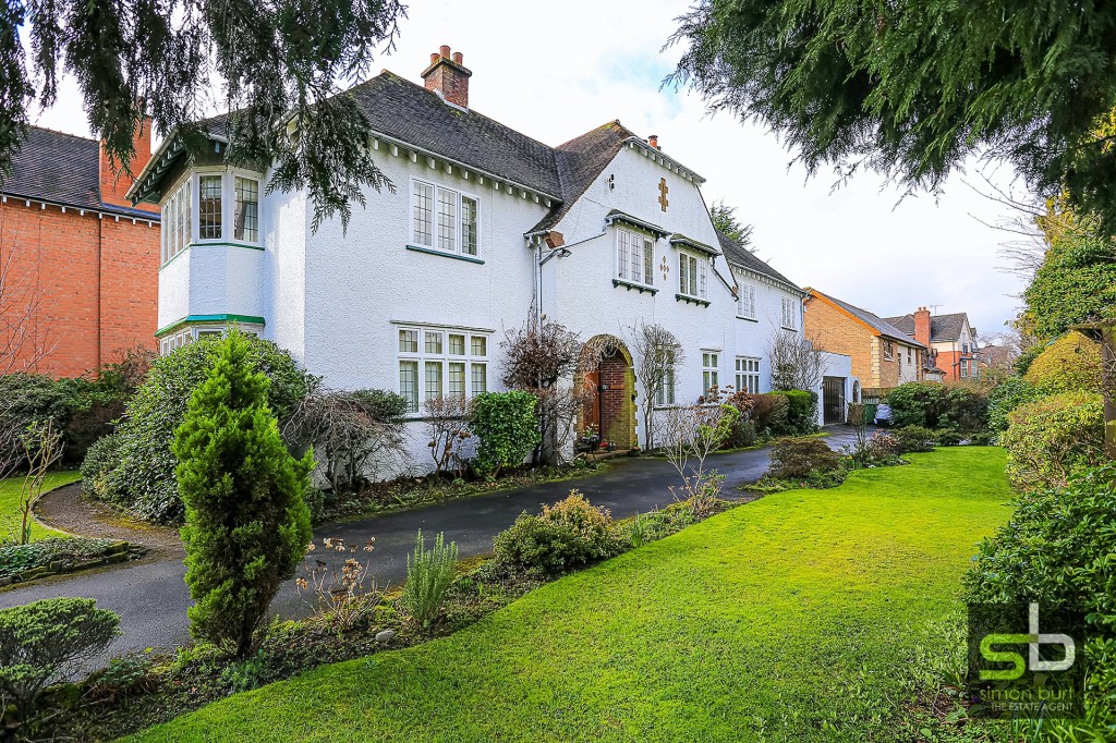 6bedroom detached house for sale in Warwick Road, 532 Warwick Road