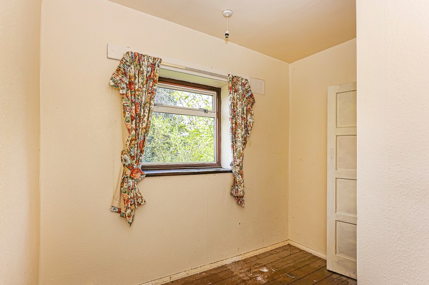 3bedroom town house for sale in Slater Road, Bentley Heath, Solihull