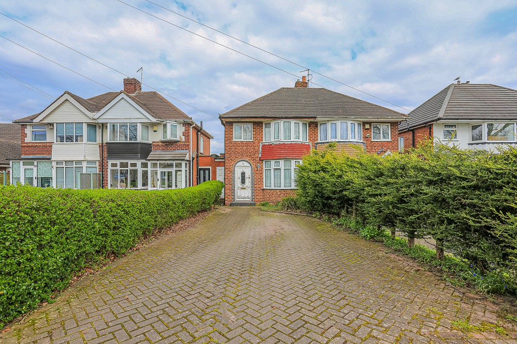 3bedroom semidetached house for sale in Melton Avenue, Solihull