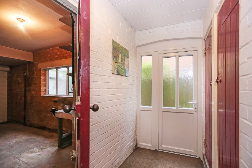 3bedroom detached house for sale in Ferndown Road, Solihull