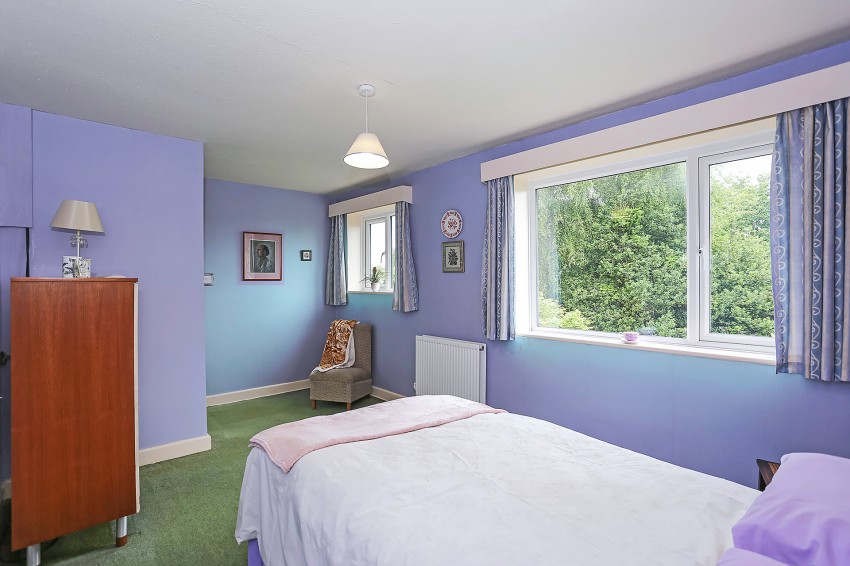 3bedroom detached house for sale in Ferndown Road, Solihull