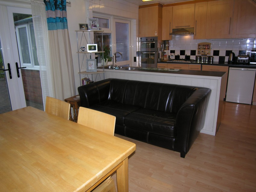 3bedroom town house for sale in William Bree Road, Coventry