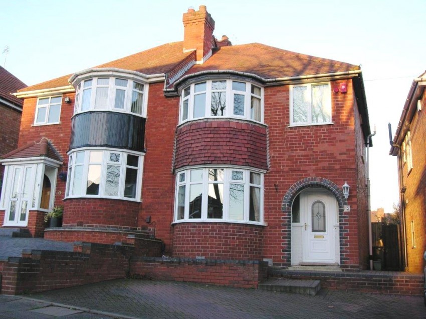 3bedroom semidetached house for sale in Vera Road, Yardley, Birmingham