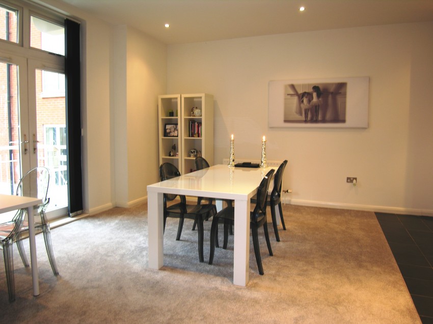 3bedroom apartment for sale in The Customs House, Waterside, Dickens
