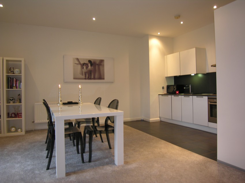 3bedroom apartment for sale in The Customs House, Waterside, Dickens