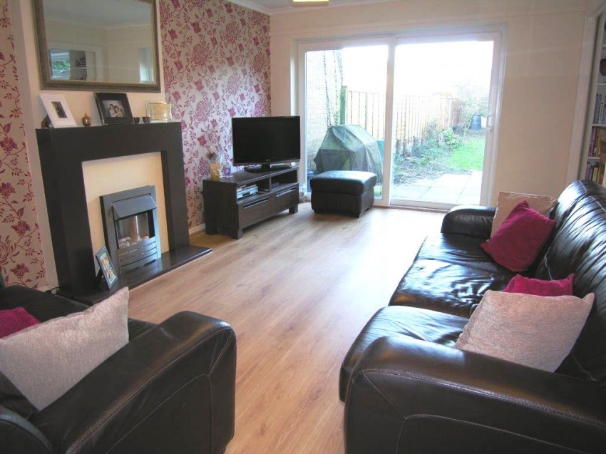 3bedroom semidetached house for sale in Hazel Grove, Hockley Heath