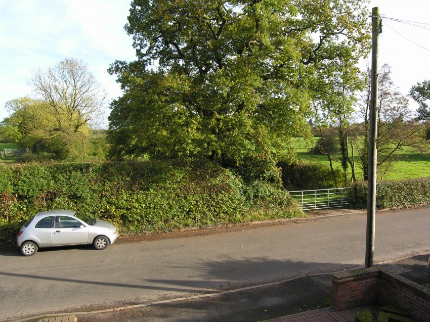 3bedroom town house for sale in Old Station Road, HamptonInArden