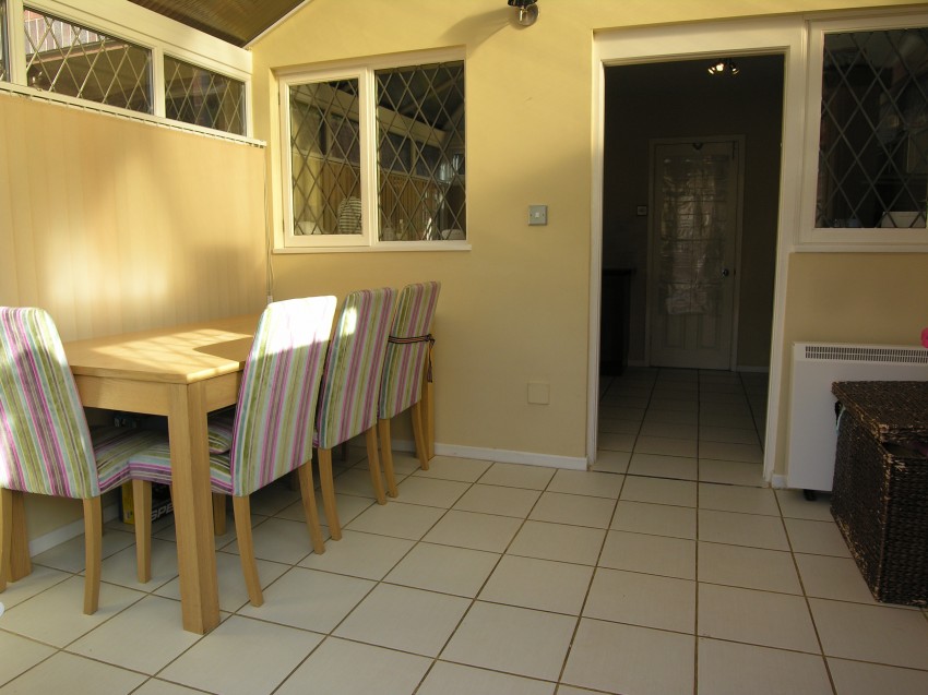 3bedroom town house for sale in Old Station Road, HamptonInArden