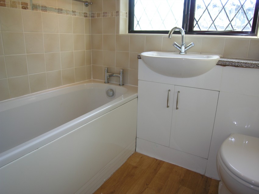 3bedroom town house for sale in Old Station Road, HamptonInArden