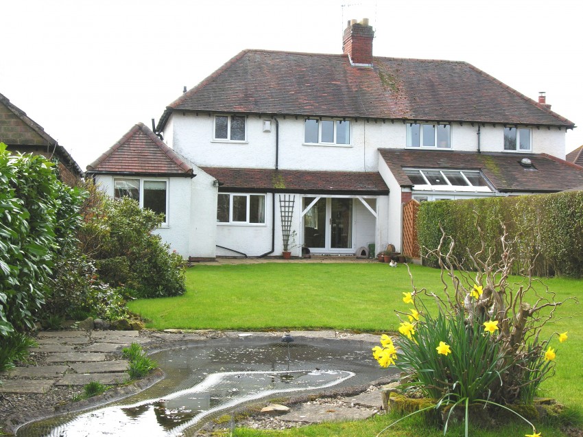3bedroom semidetached house for sale in Lugtrout Lane, Solihull