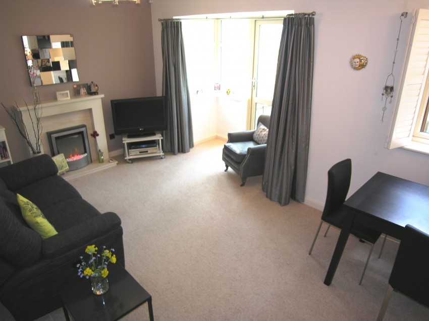 2bedroom town house for sale in The Spinney, Solihull