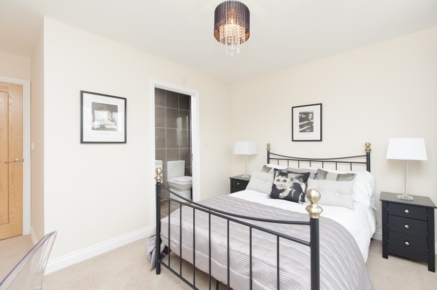 5bedroom detached house for sale in Wood Lane, Earlswood