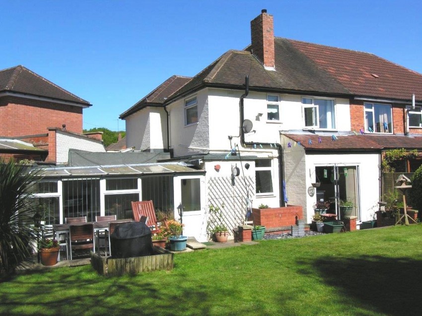 3bedroom semidetached house for sale in Arnold Grove, Shirley, Solihull