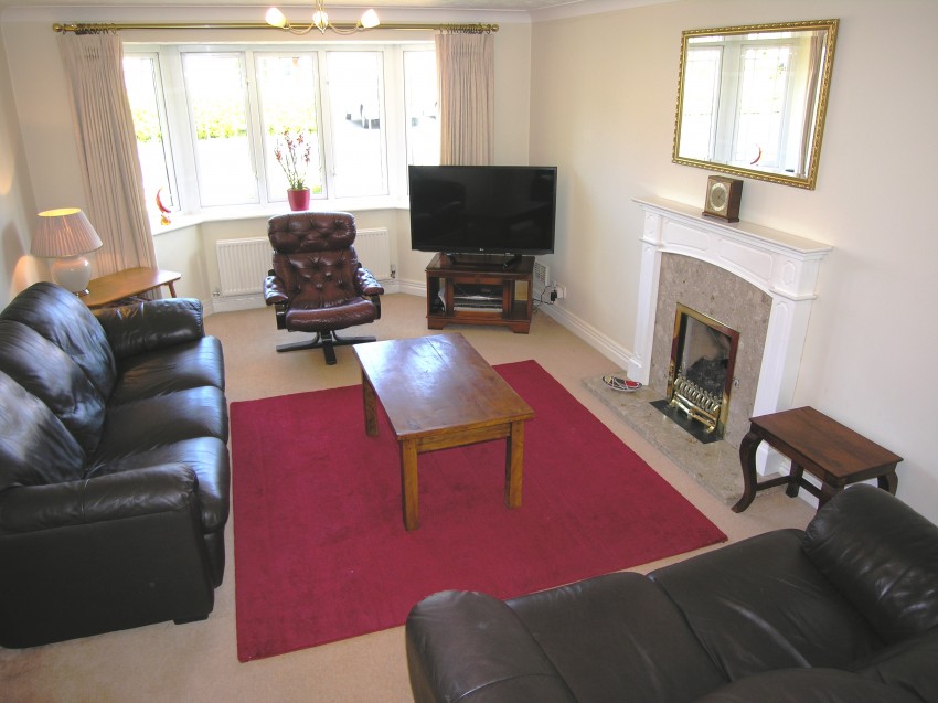 5bedroom detached house for sale in Greenfield Avenue, Balsall Common