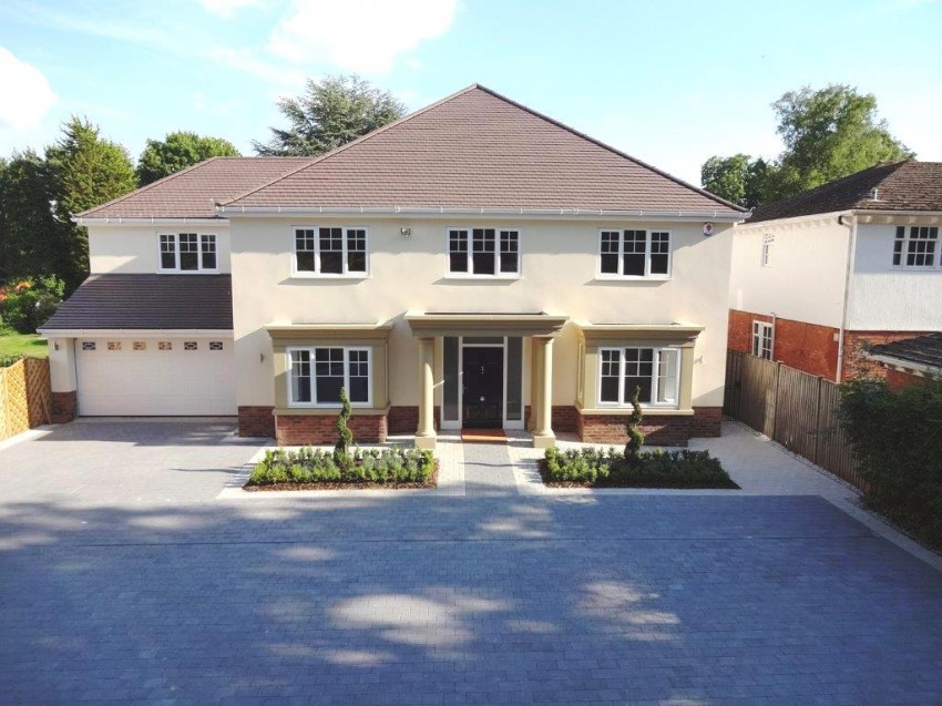 5bedroom detached house for sale in Meriden Road, HamptonInArden
