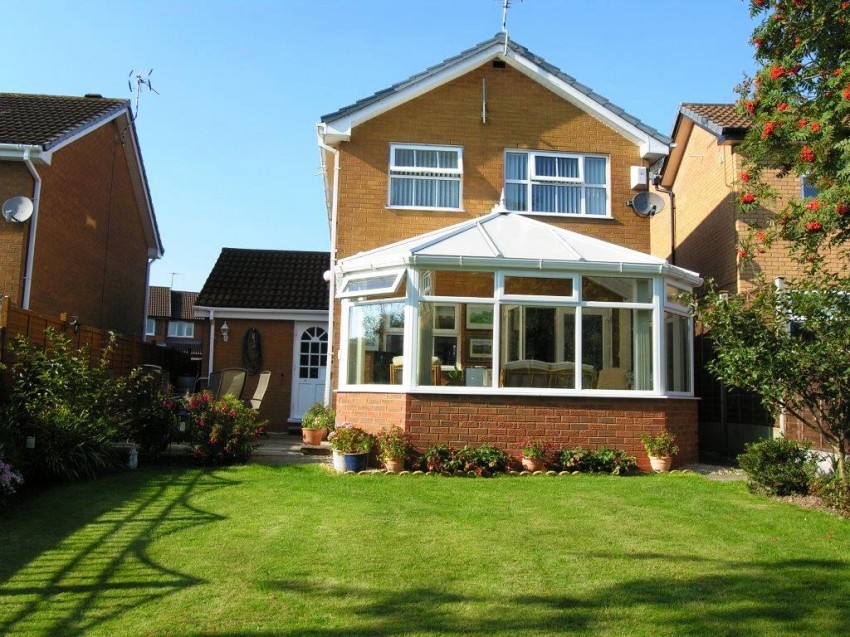3bedroom detached house for sale in Kemps Green Road, Balsall Common